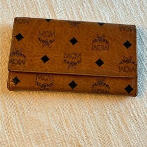 MCM cognac brown Logo kiss lock wallet